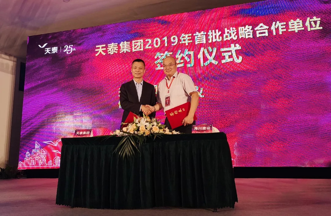 15634367408204002AE1.jpg 640.webp.jpg